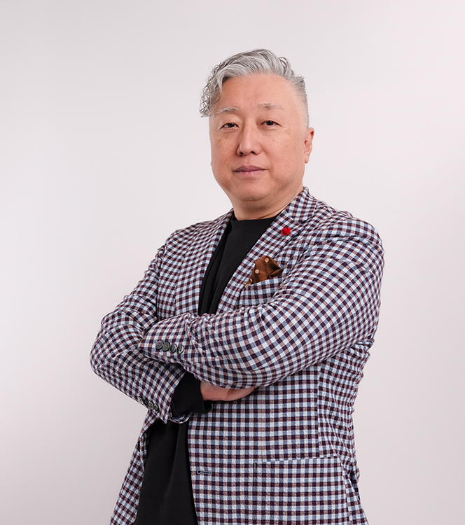 ワイルドさと清潔感を兼ね備えた大人ショート