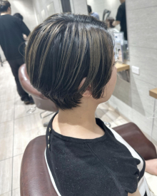 フォルムで変わるショートボブ