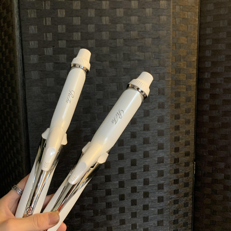 リファからついにカールアイロンが！
