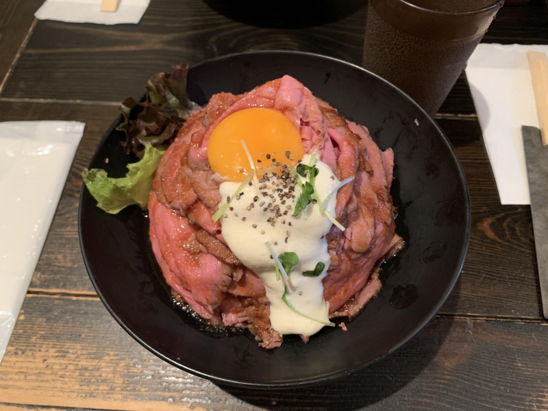 ロースビーフ丼