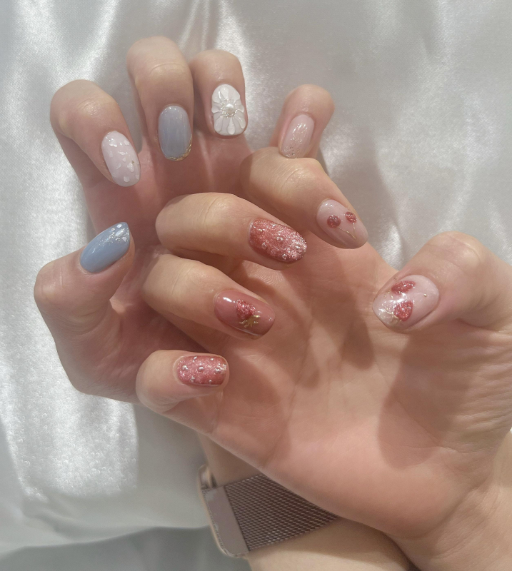 NEW Nail