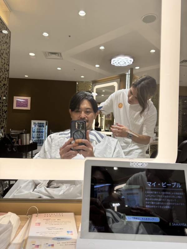 髪を切ってもらいました。