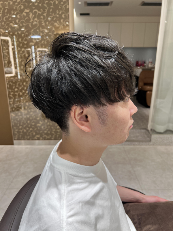 緩めでラフなメンズパーマ