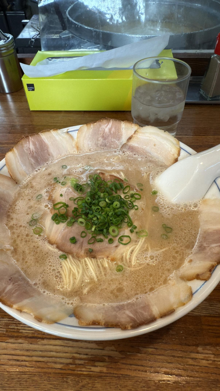 豚骨ラーメン