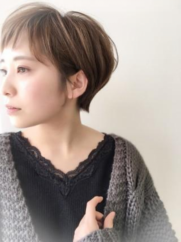 ナチュラルテイスト 鎌田 大人可愛い耳かけショートヘア ヘアカタログ詳細 銀座駅徒歩3分 髪質改善で美髪になれる美容院 美容室 Air Ginza Central エアーギンザセントラル Id 7852