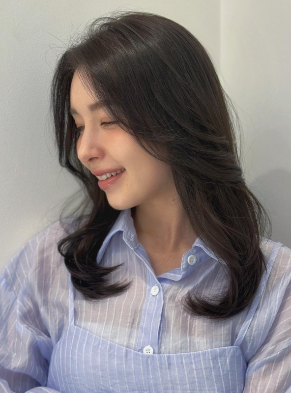 【AIR大阪】山本莉子 ミディアムレイヤー