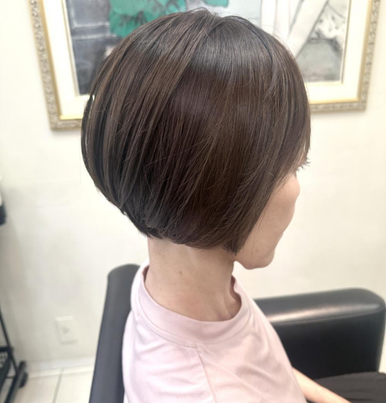 白髪ぼかしショート