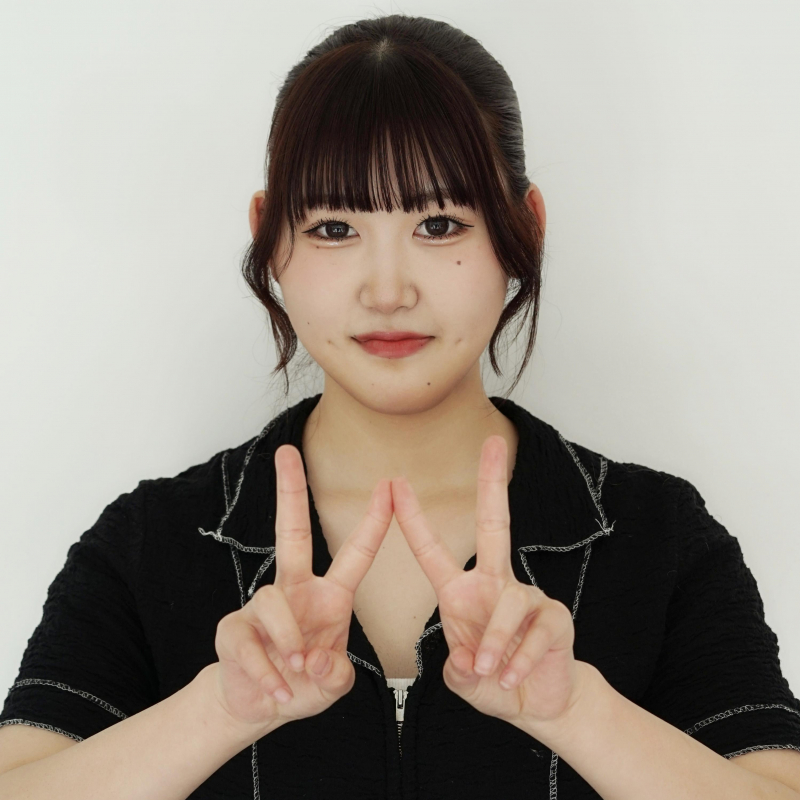 山本 佳奈